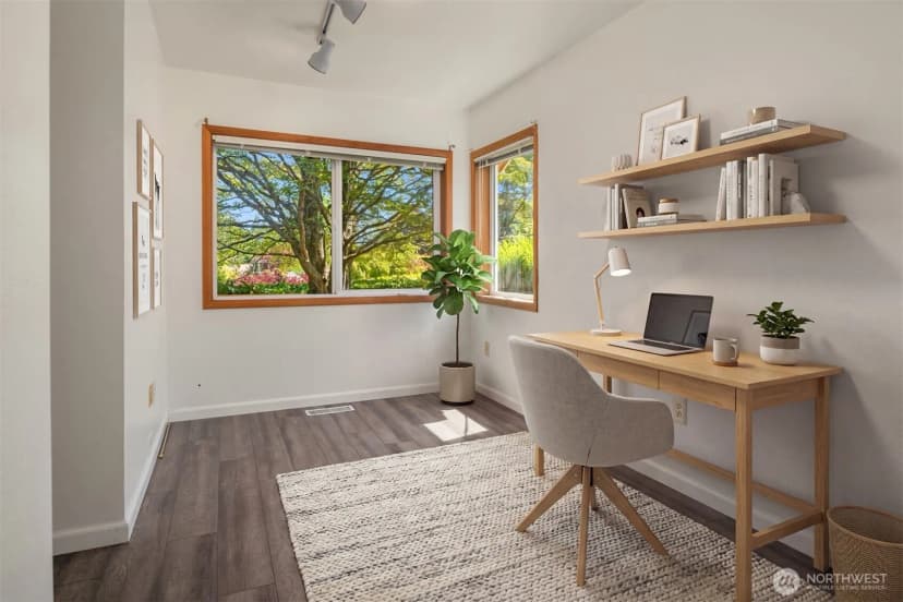 Property photo for 8815 18th Avenue Sw, Seattle photo 10