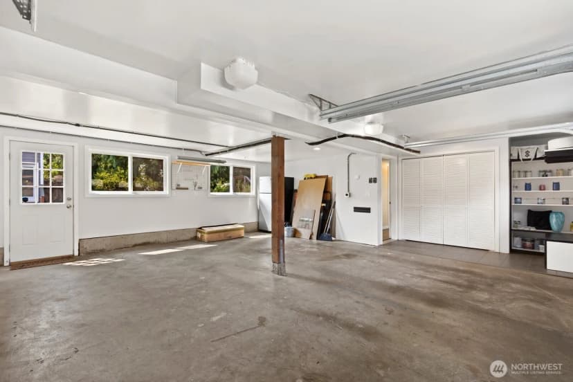 Property photo for 10913 Ne 48th Street, Kirkland photo 34