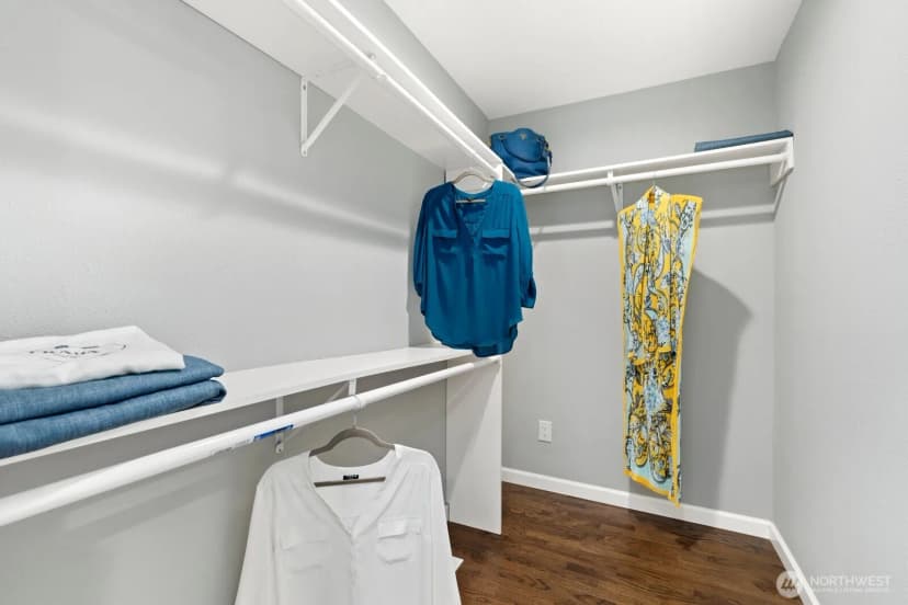 Property photo for 10913 Ne 48th Street, Kirkland photo 14