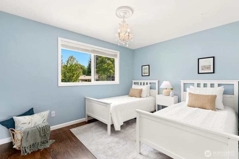 Property photo for 10913 Ne 48th Street, Kirkland photo 15