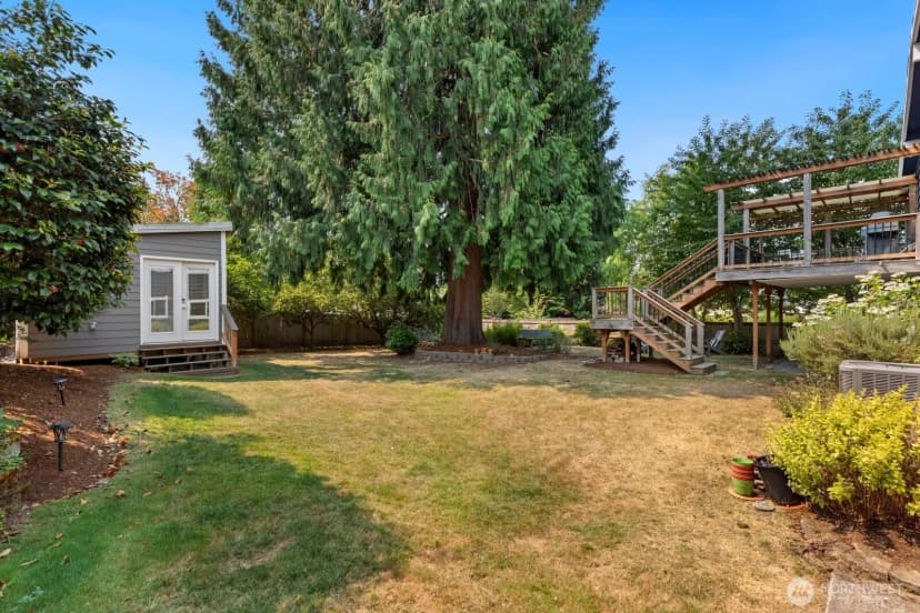 Property photo for 10913 Ne 48th Street, Kirkland photo 24