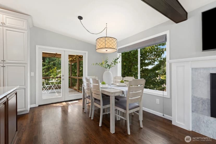 Property photo for 10913 Ne 48th Street, Kirkland photo 9