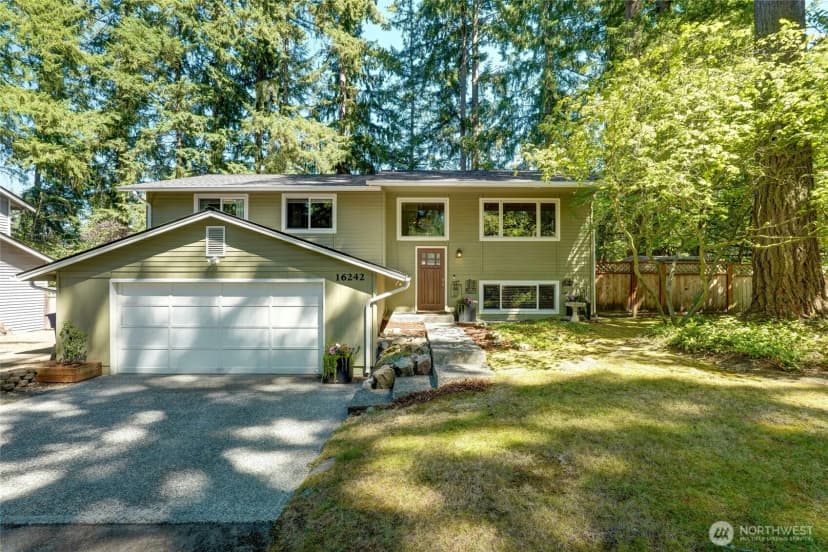 Property photo for 16242 Ne 30th Street, Bellevue