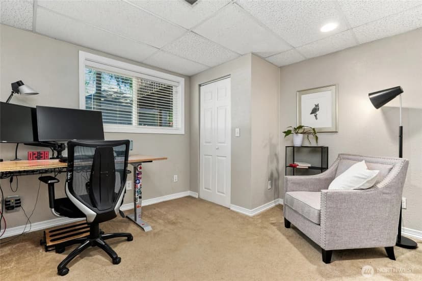 Property photo for 16242 Ne 30th Street, Bellevue photo 26