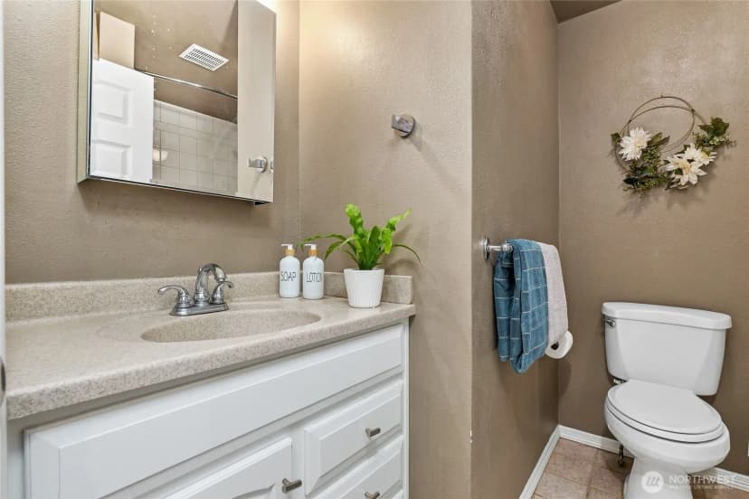 Property photo for 16242 Ne 30th Street, Bellevue photo 19