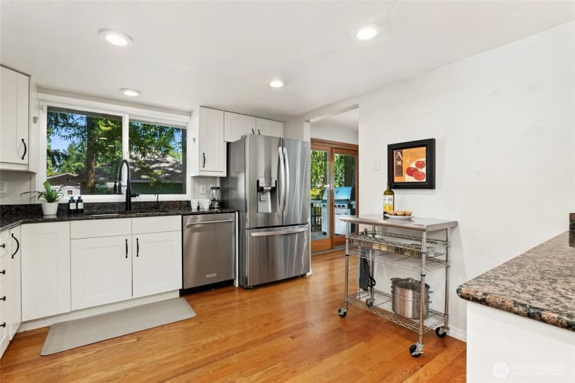 Property photo for 16242 Ne 30th Street, Bellevue photo 11