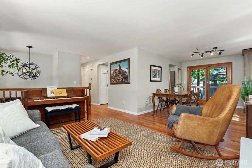 Property photo for 16242 Ne 30th Street, Bellevue photo 7