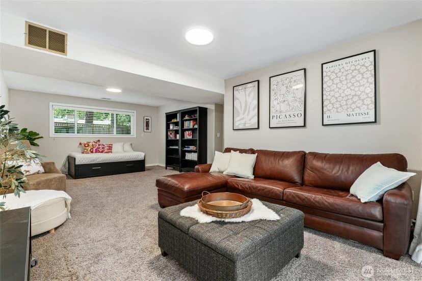 Property photo for 16242 Ne 30th Street, Bellevue photo 24