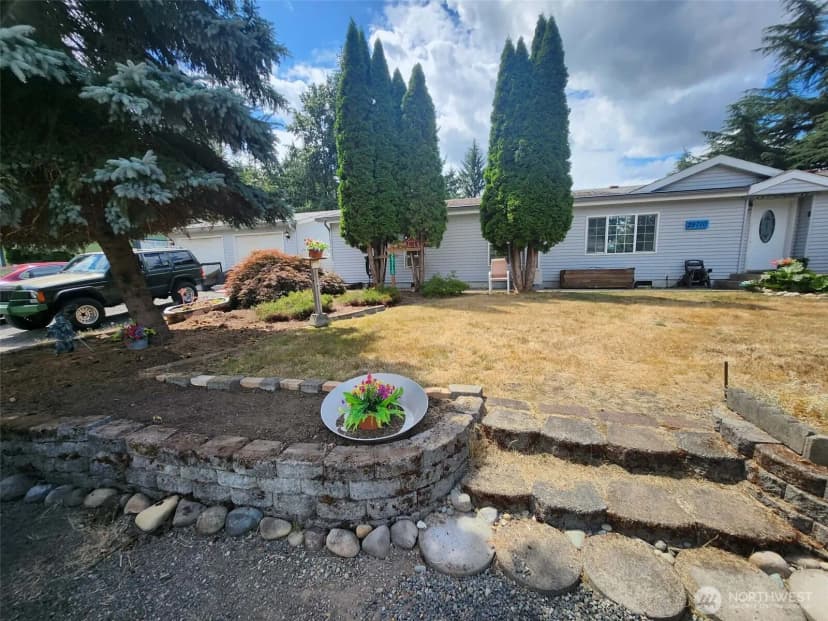 Property photo for 29710 68 Avenue S, Roy photo 2