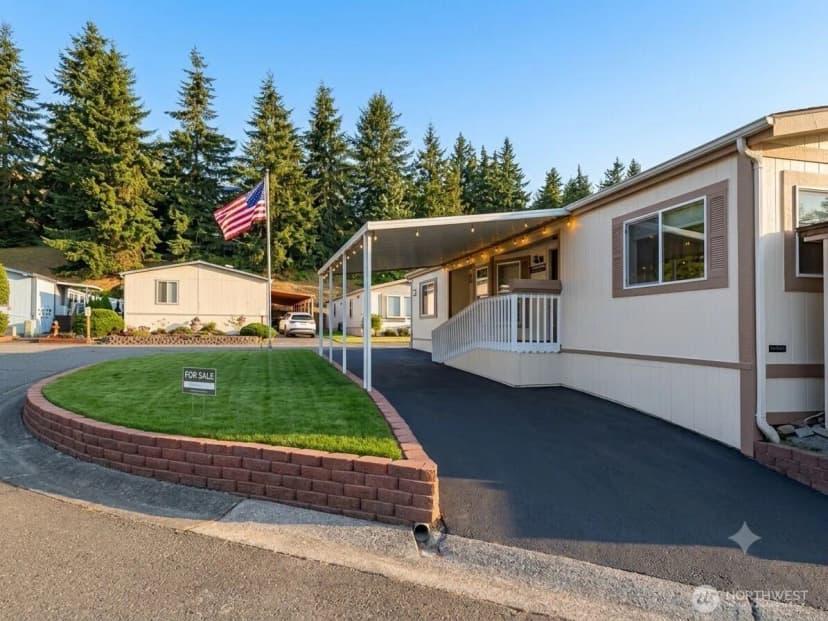 Property photo for 5810 Fleming Street #77, Everett