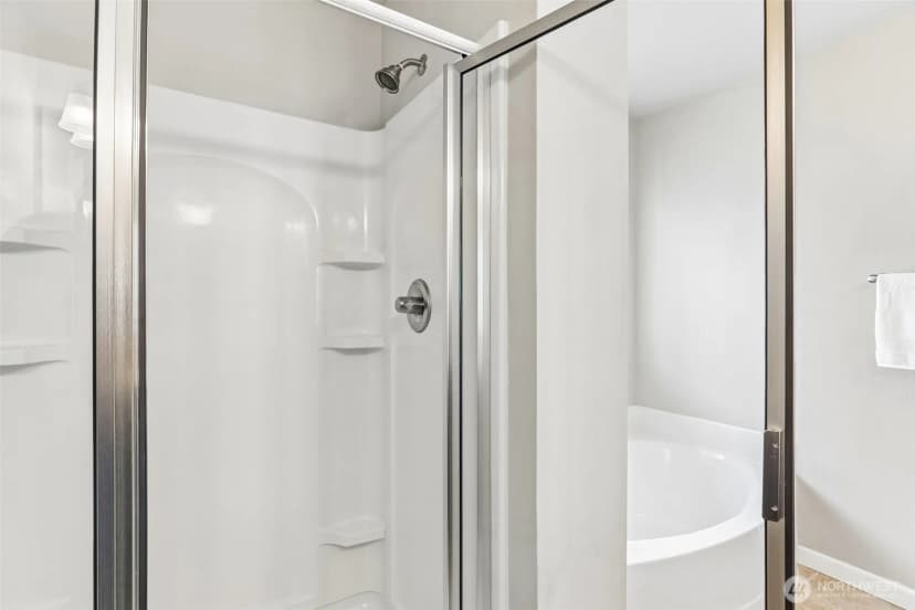 Property photo for 16311 38th Drive Se, Bothell photo 19