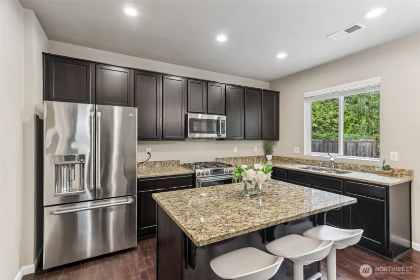 Property photo for 16311 38th Drive Se, Bothell photo 8