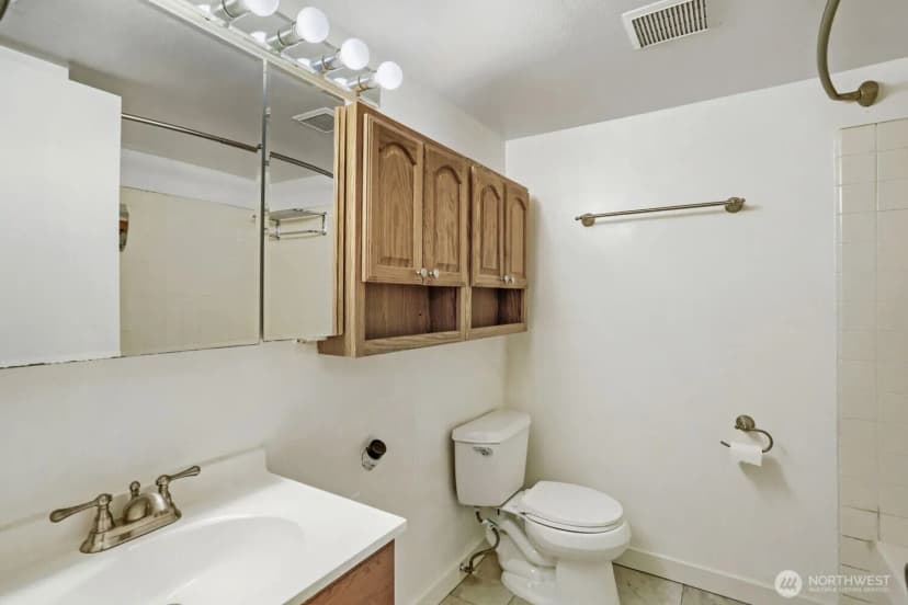 Property photo for 10819 Ne 37th Place #227, Bellevue photo 8