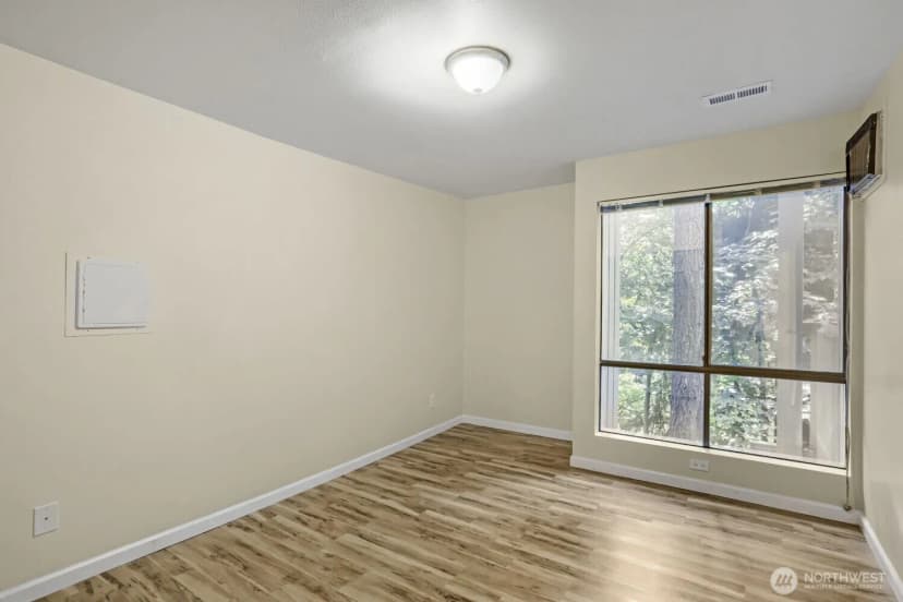 Property photo for 10819 Ne 37th Place #227, Bellevue photo 12