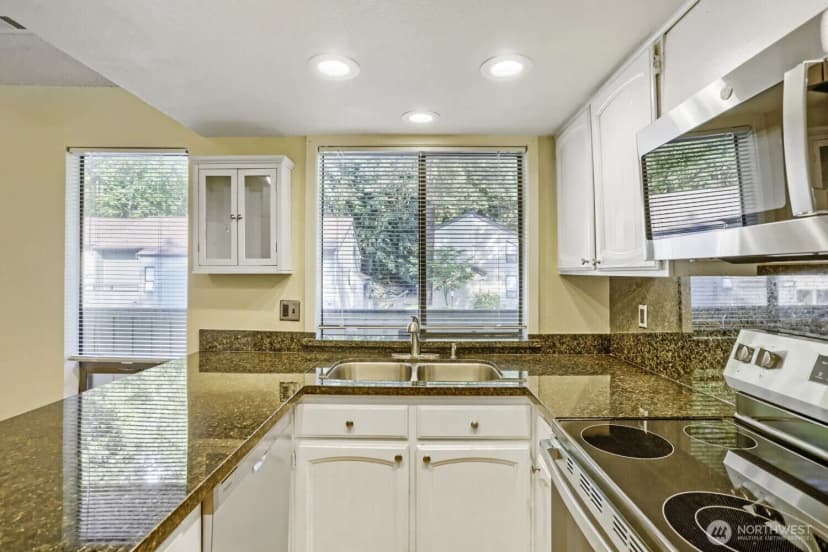Property photo for 10819 Ne 37th Place #227, Bellevue photo 6