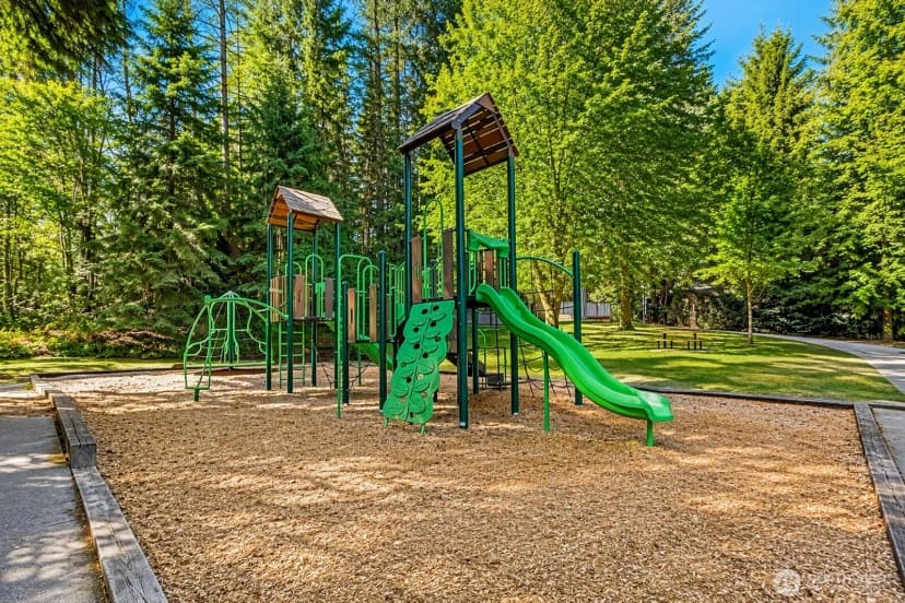 Property photo for 11612 Ne 107th Lane, Kirkland photo 37