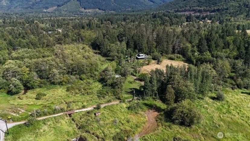 Property photo for 31090 S Skagit Highway, Sedro Woolley photo 31