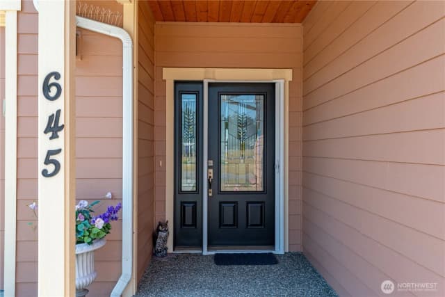 Property photo for 645 Monterey Avenue, Coupeville photo 3