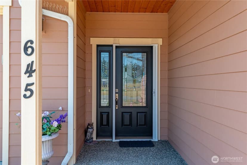Property photo for 645 Monterey Avenue, Coupeville photo 3
