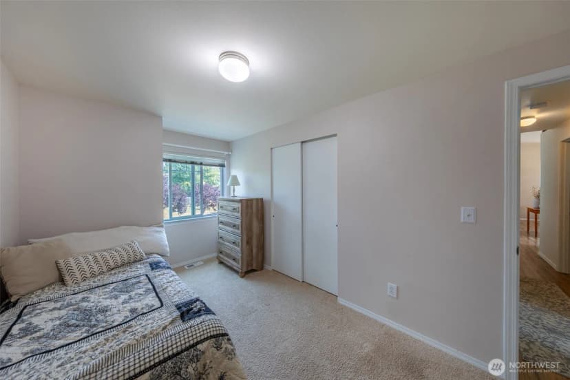 Property photo for 17420 73rd Drive Ne, Arlington photo 19