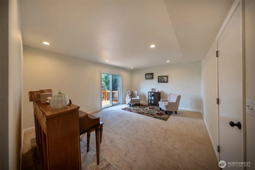 Property photo for 17420 73rd Drive Ne, Arlington photo 22