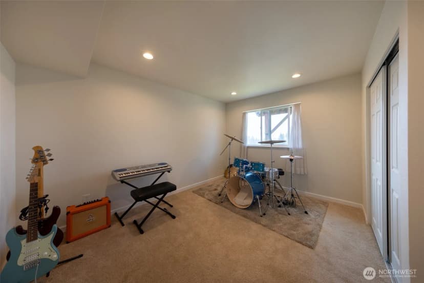 Property photo for 17420 73rd Drive Ne, Arlington photo 26