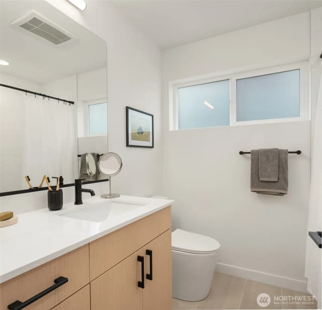 Property photo for 721 15th Avenue #a, Seattle photo 5