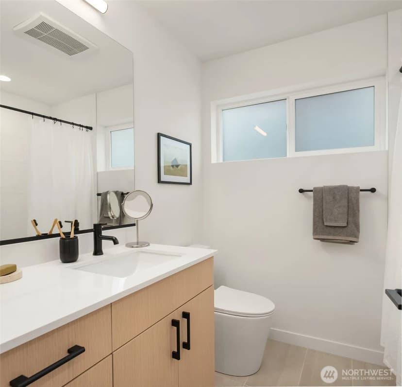Property photo for 721 15th Avenue #a, Seattle photo 5