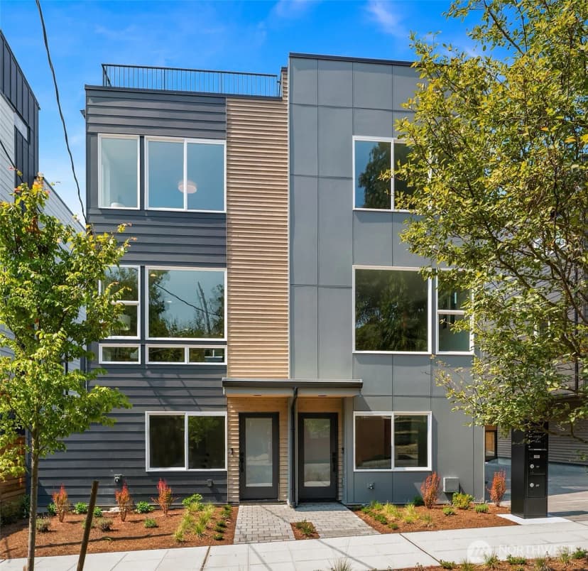 Property photo for 721 15th Avenue #a, Seattle