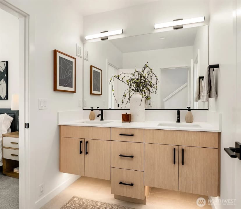 Property photo for 721 15th Avenue #a, Seattle photo 7