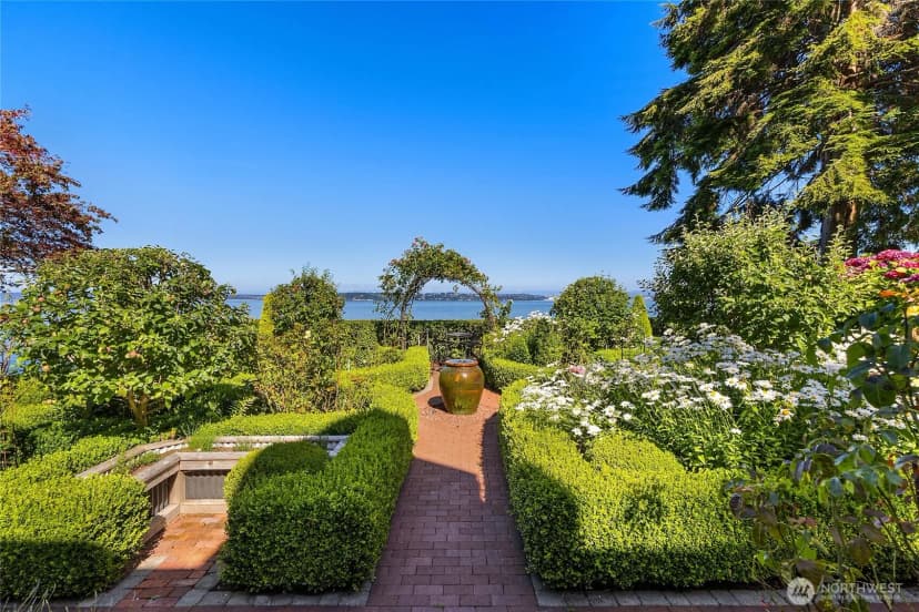 Property photo for 8916 Ferncliff Avenue Ne, Bainbridge Island photo 39