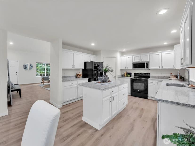 Property photo for 12208 Se 258th Place, Kent photo 7
