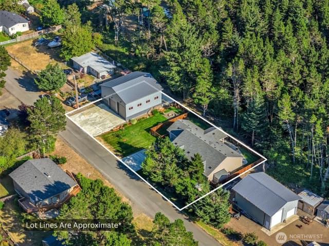 Property photo for 1314 187th Place, Long Beach photo 2