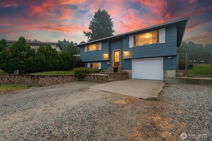 Property photo for 420 N Huber Court, East Wenatchee photo 2