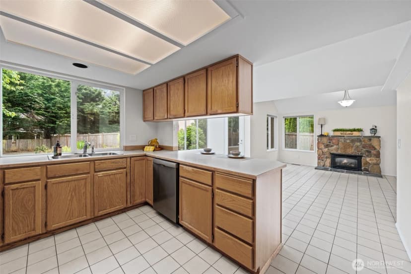 Property photo for 822 Sw 314th Place, Federal Way photo 12