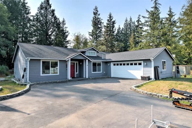 Property photo for 2617 E Harstine Island Road N, Shelton