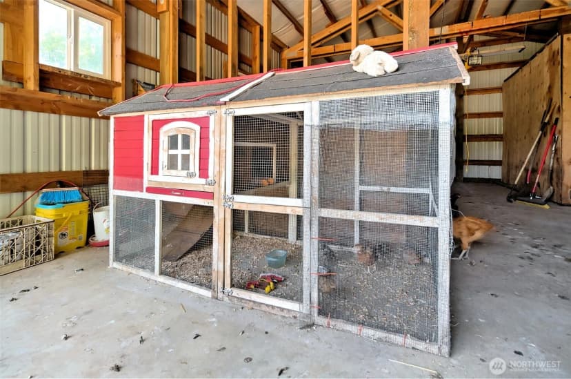 Property photo for 2617 E Harstine Island Road N, Shelton photo 33