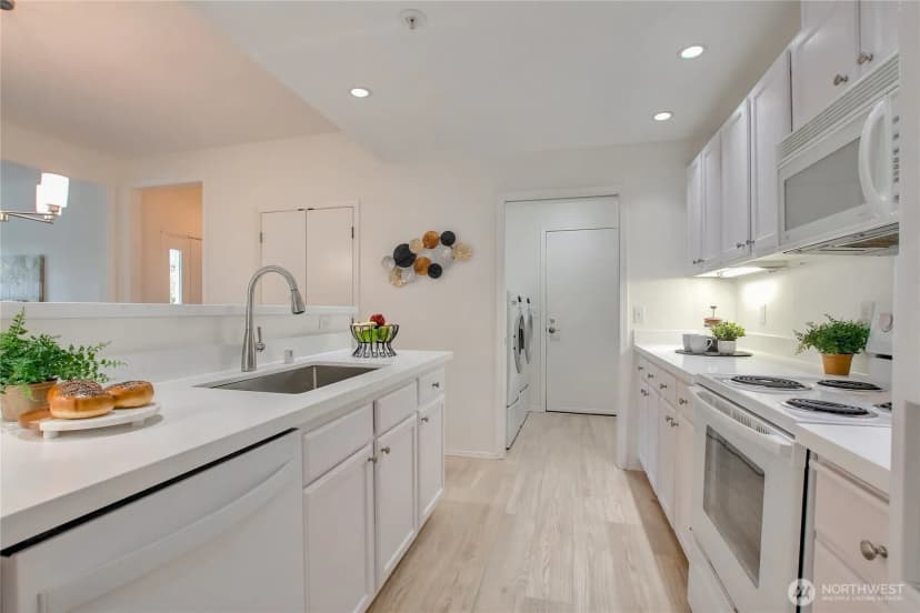 Property photo for 22471 Se 38th Terrace #1419, Issaquah photo 13