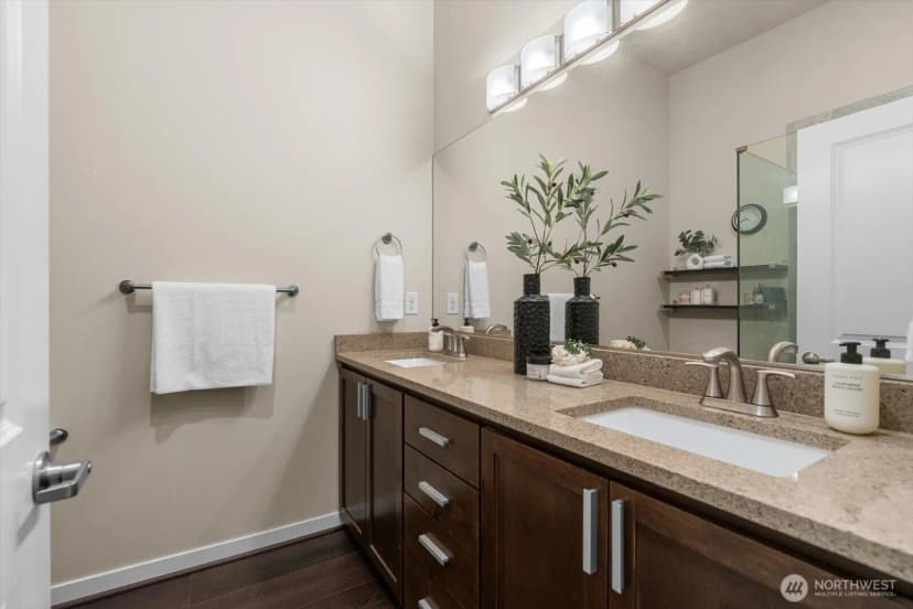 Property photo for 2157 Nw Talus Drive, Issaquah photo 18