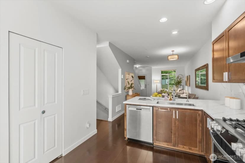 Property photo for 2157 Nw Talus Drive, Issaquah photo 11