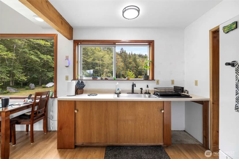 Property photo for 30341 State Route 20, Sedro Woolley photo 16