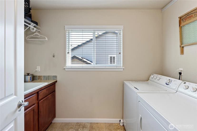 Property photo for 9314 Earhart Street Ne, Lacey photo 23