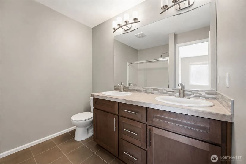 Property photo for 11202 19th Drive Se, Everett photo 10