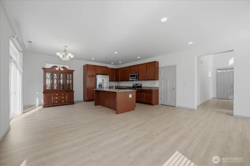Property photo for 21602 Nw Monterey Loop, Poulsbo photo 8