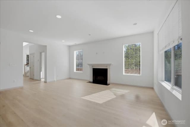Property photo for 21602 Nw Monterey Loop, Poulsbo photo 5