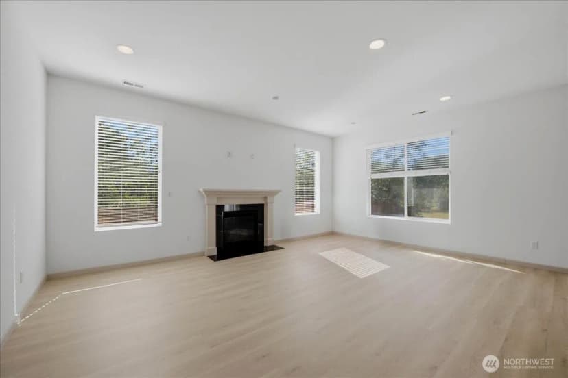 Property photo for 21602 Nw Monterey Loop, Poulsbo photo 6