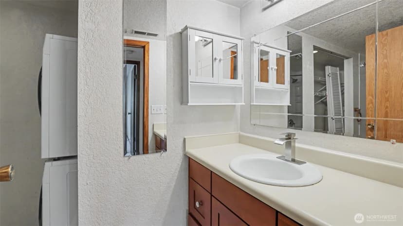 Property photo for 10021 Se 235th Place #303, Kent photo 15