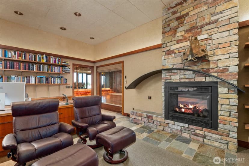 Property photo for 537 Jackson Street, Port Townsend photo 9