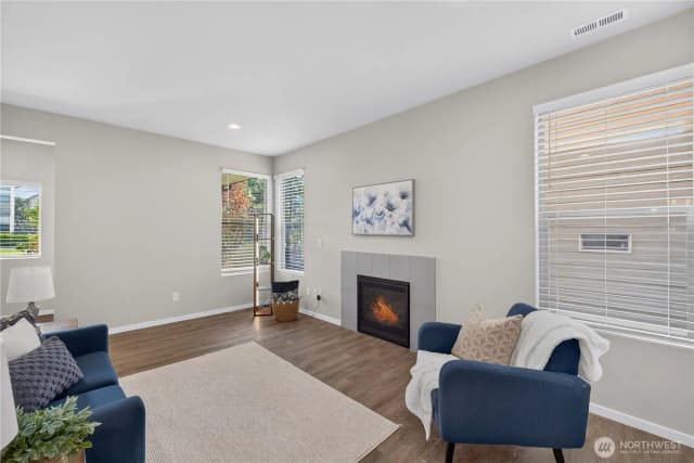 Property photo for 32974 Skyline Lane, Black Diamond photo 5