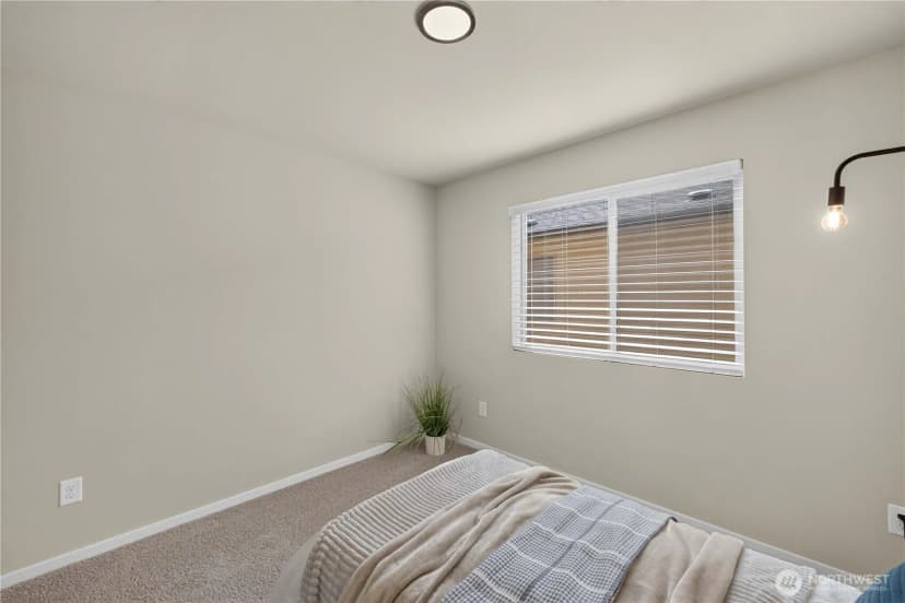 Property photo for 32974 Skyline Lane, Black Diamond photo 24